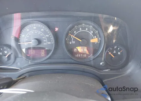 2016 Jeep Patriot High Altitude Edition z USA, uszkodzony, nr VIN 1C4NJPFA5GD600883